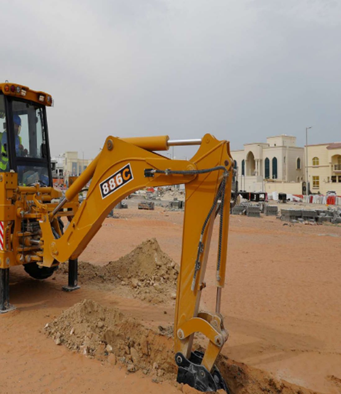 886BL Backhoe Loader